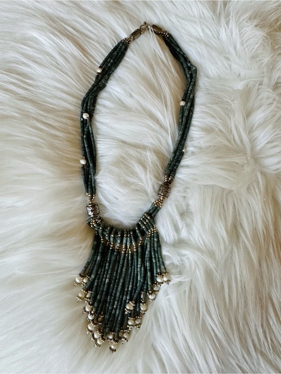 Jewelry - Vintage Green Beaded Fringe Necklace